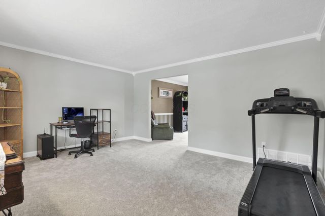 7687 Foxboro Court, Columbus, OH 43235