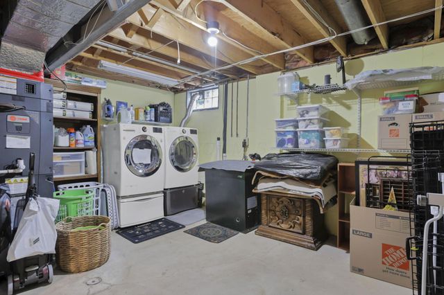 7687 Foxboro Court, Columbus, OH 43235