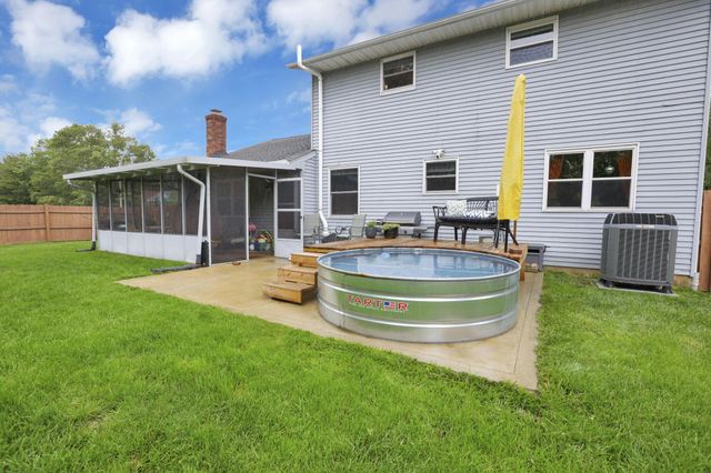 7687 Foxboro Court, Columbus, OH 43235