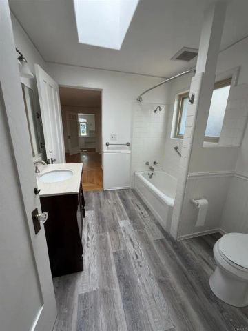 800 A, Coronado, CA 92118