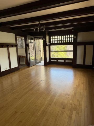 800 A, Coronado, CA 92118