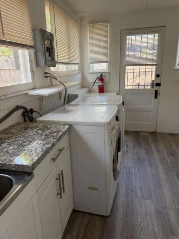 800 A, Coronado, CA 92118