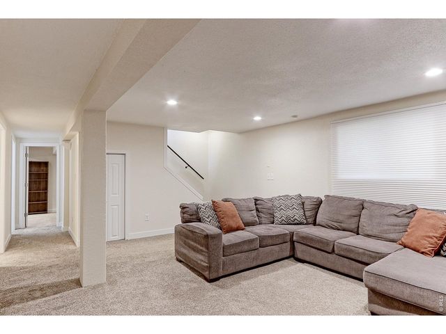 10939 Grange Creek Dr, Thornton, CO 80233