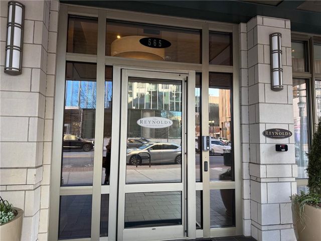 565 Peachtree NE Street 1811, Atlanta, GA 30308