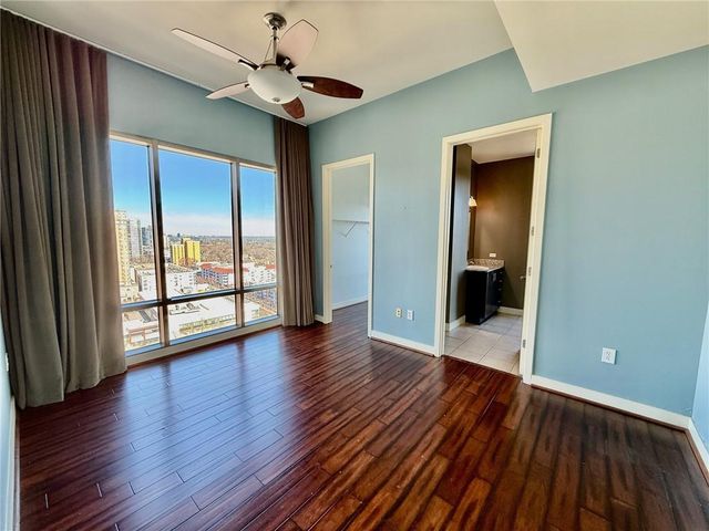 565 Peachtree NE Street 1811, Atlanta, GA 30308