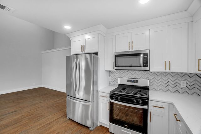 6449 Lontos Drive, Dallas, TX 75214