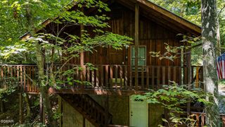 704 Forest Drive, Pigeon Forge, TN 37863