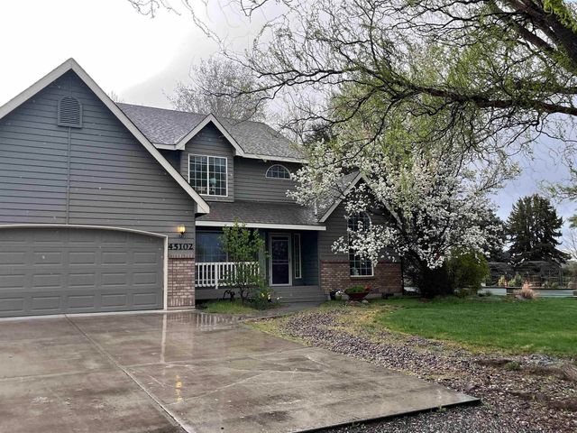 45102 E Alderbrook Ct, West Richland, WA 99353