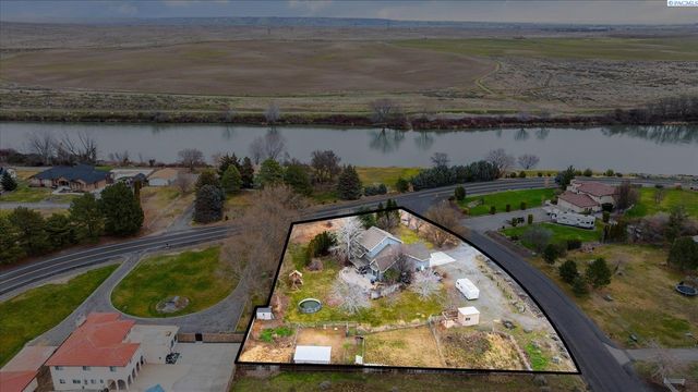 45102 E Alderbrook Ct, West Richland, WA 99353