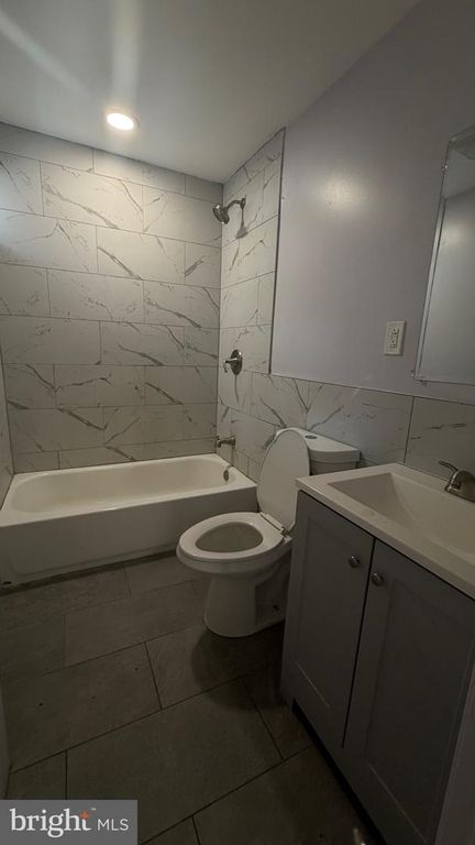 1133 W TIOGA ST, PHILADELPHIA, PA 19140 — photo 4
