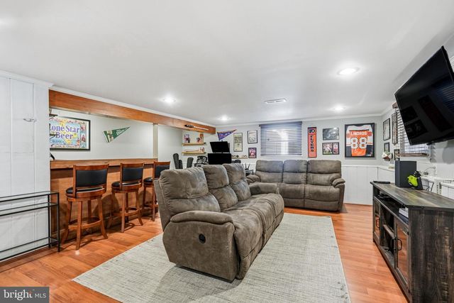 13 CORNELIA DR, Bellmawr, NJ 08031