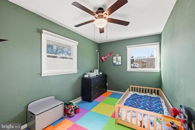 13 CORNELIA DR, Bellmawr, NJ 08031