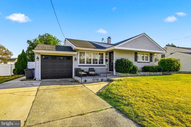 13 CORNELIA DR, Bellmawr, NJ 08031