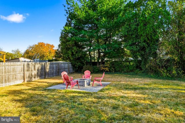 13 CORNELIA DR, Bellmawr, NJ 08031