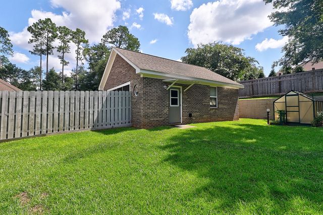 643 Westbrook Rd, Dothan, AL 36303