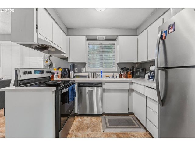 201 Se 176TH Pl, Portland, OR 97233