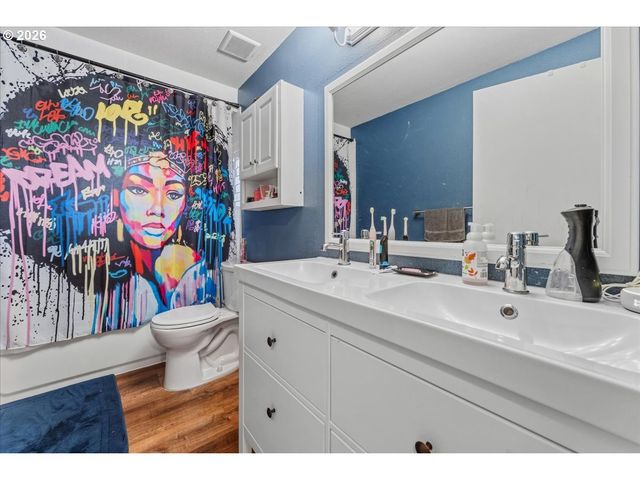 201 Se 176TH Pl, Portland, OR 97233