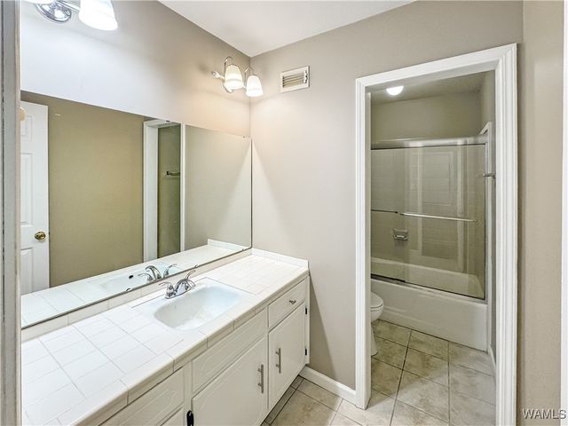 4921 10th Ct E, Tuscaloosa, AL 35405