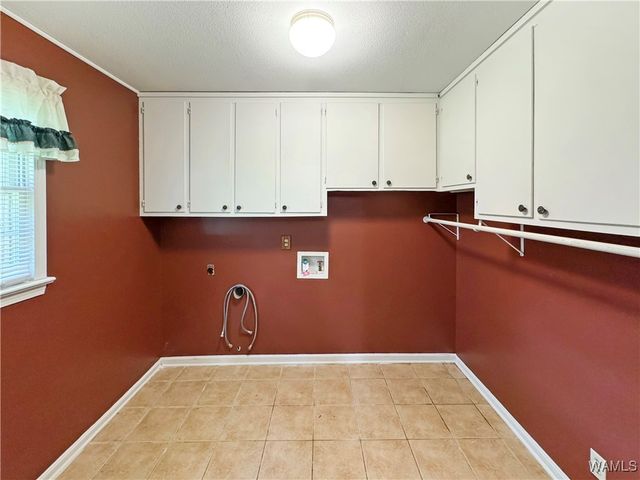 4921 10th Ct E, Tuscaloosa, AL 35405