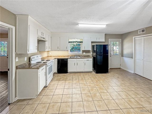 4921 10th Ct E, Tuscaloosa, AL 35405