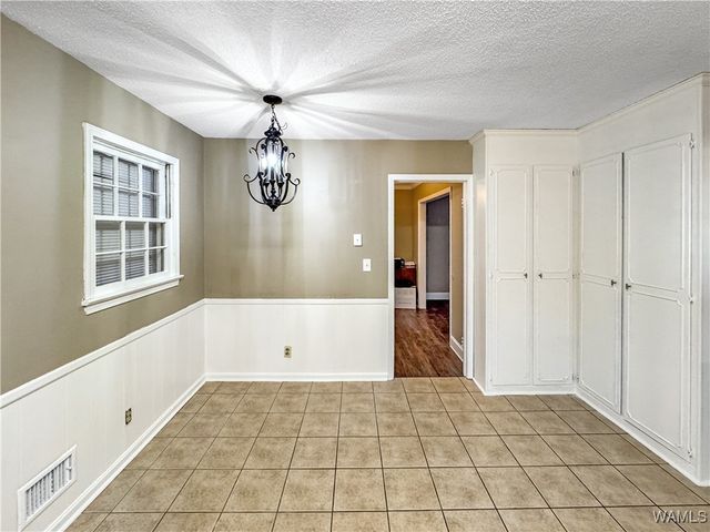 4921 10th Ct E, Tuscaloosa, AL 35405