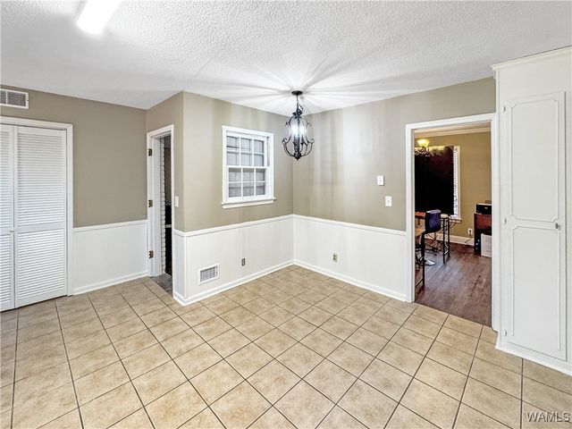 4921 10th Ct E, Tuscaloosa, AL 35405