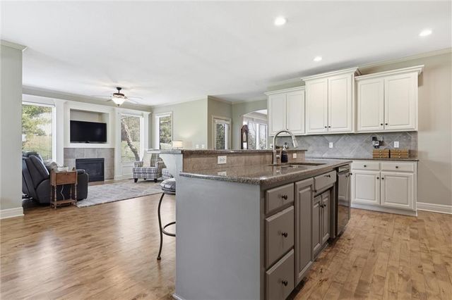 15917 Ballentine Street, Overland Park, KS 66221