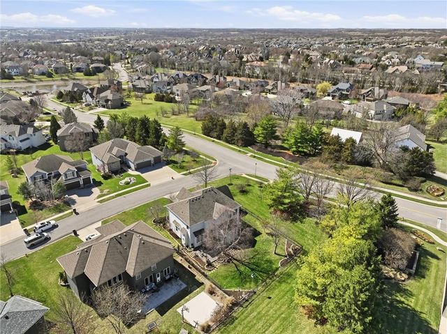 15917 Ballentine Street, Overland Park, KS 66221