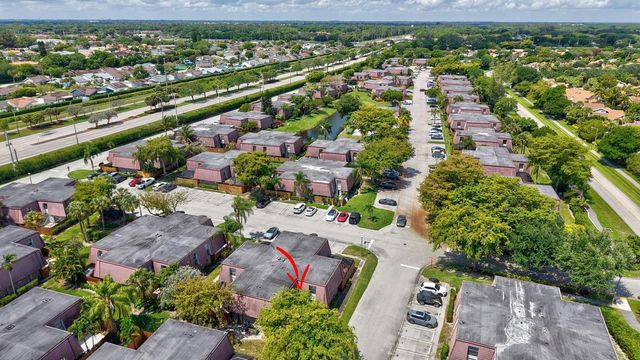 7582 Courtyard Run E, Boca Raton, FL 33433