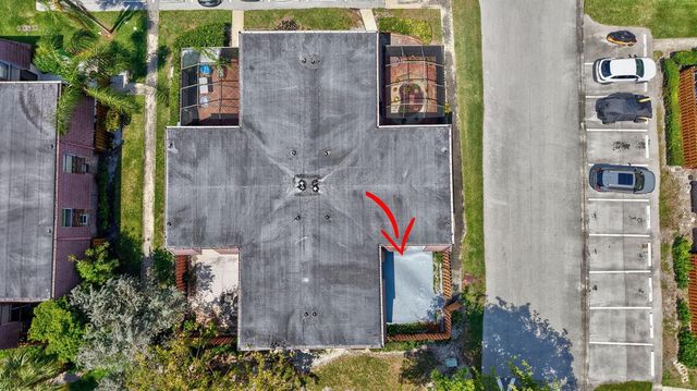 7582 Courtyard Run E, Boca Raton, FL 33433