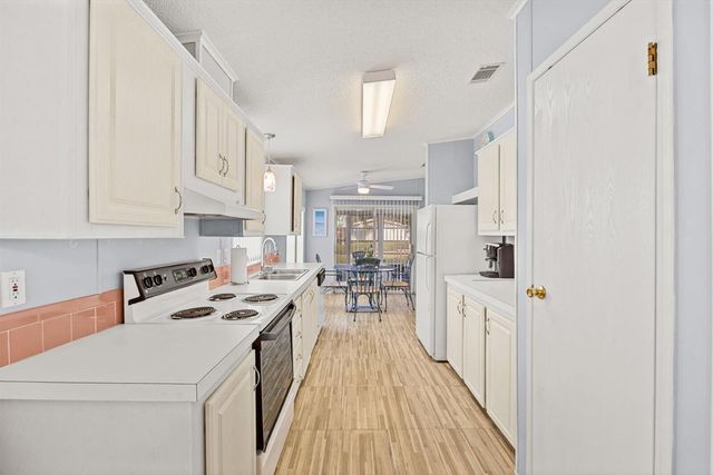 3805 Doral Court, Port St. Lucie, FL 34952