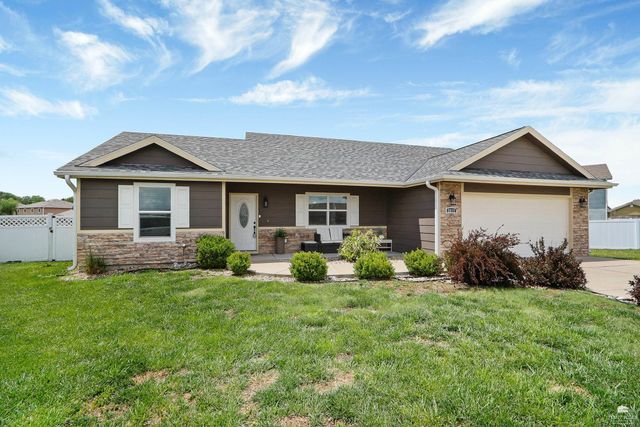 2617 Donna’s Way, Manhattan, KS 66502