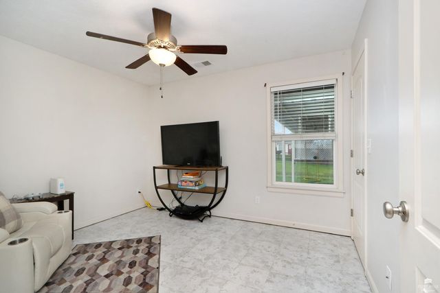 2617 Donna’s Way, Manhattan, KS 66502