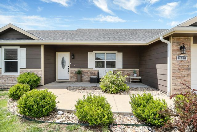 2617 Donna’s Way, Manhattan, KS 66502