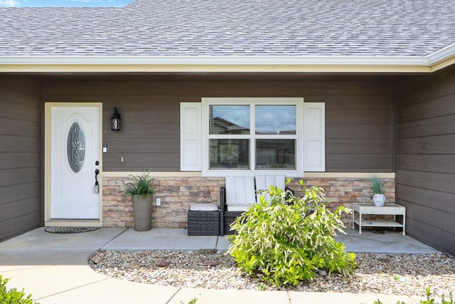 2617 Donna’s Way, Manhattan, KS 66502