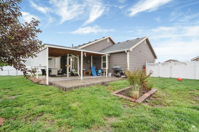 2617 Donna’s Way, Manhattan, KS 66502
