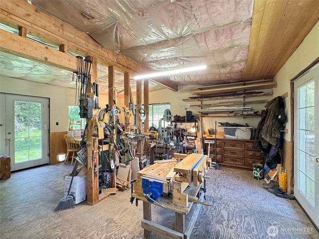 663 Glass Road, Port Angeles, WA 98362