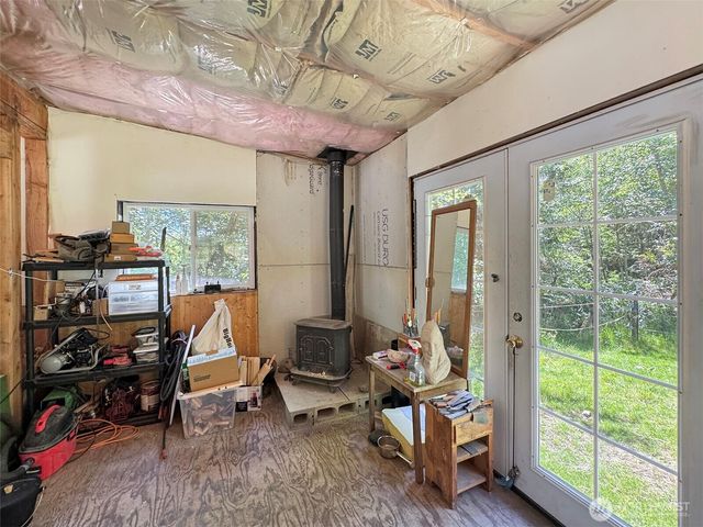 663 Glass Road, Port Angeles, WA 98362