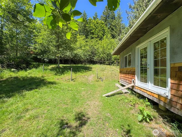 663 Glass Road, Port Angeles, WA 98362