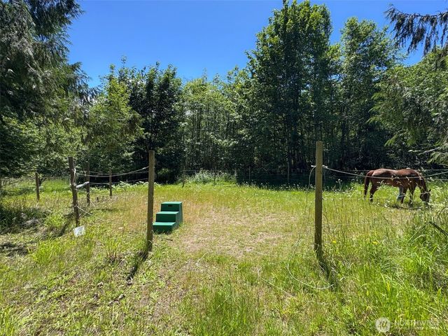 663 Glass Road, Port Angeles, WA 98362