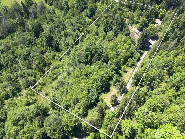 663 Glass Road, Port Angeles, WA 98362