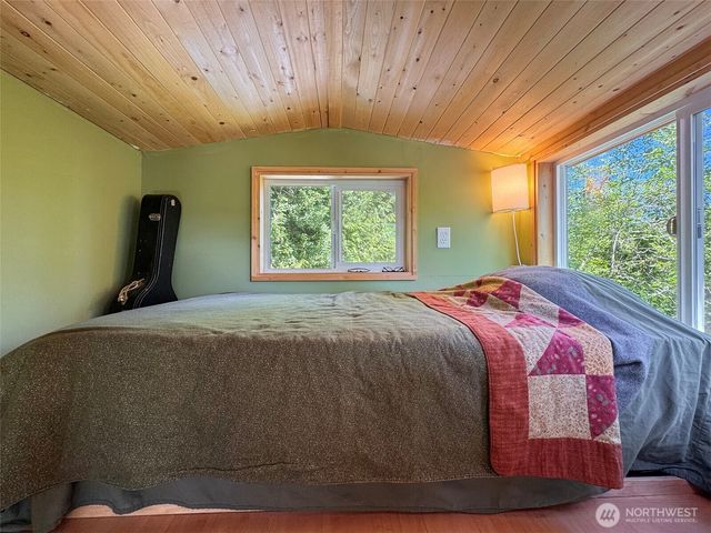 663 Glass Road, Port Angeles, WA 98362