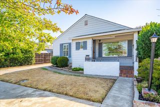 677 D St, Lincoln, CA 95648