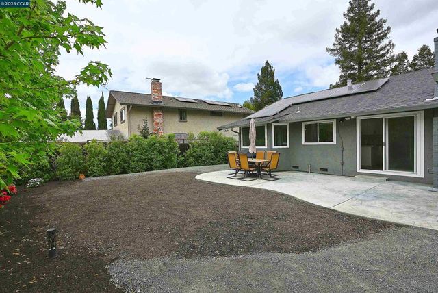 5516 Langford Ct, Concord, CA 94521