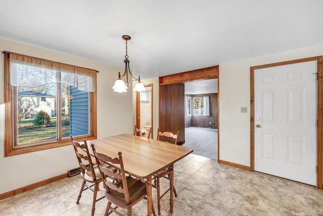 1082 KENWOOD STREET, Green Bay, WI 54304
