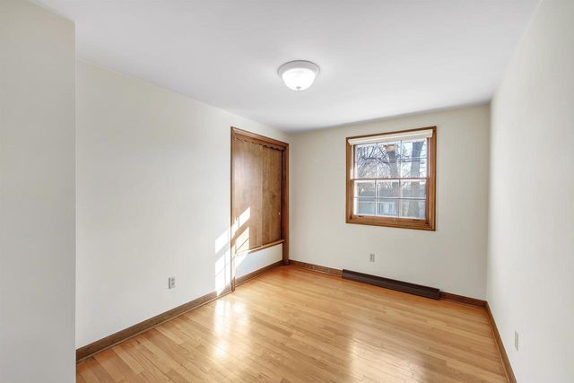 1082 KENWOOD STREET, Green Bay, WI 54304