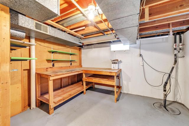 1082 KENWOOD STREET, Green Bay, WI 54304