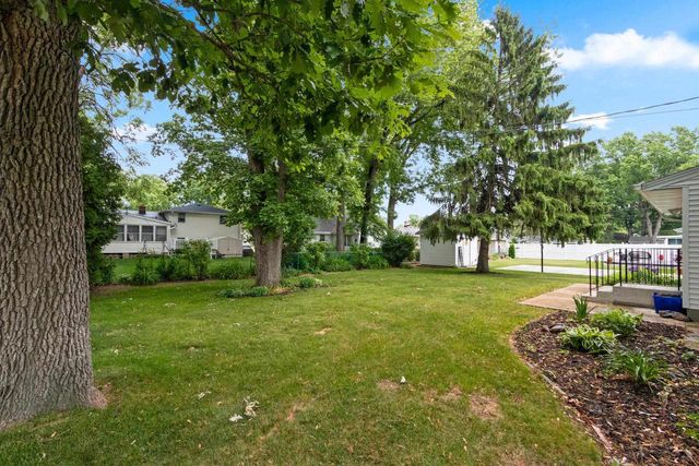 1082 KENWOOD STREET, Green Bay, WI 54304