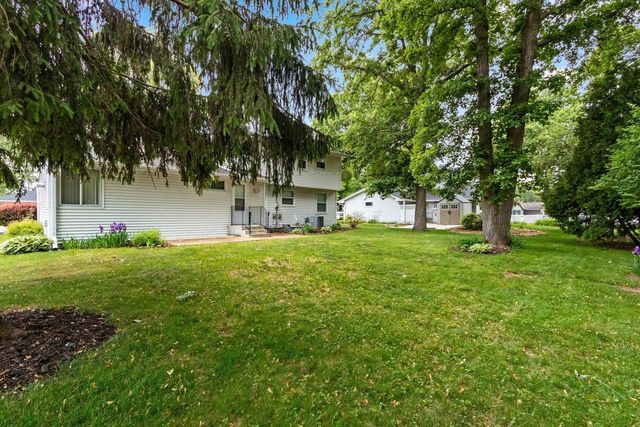 1082 KENWOOD STREET, Green Bay, WI 54304
