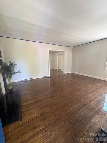 2437 Greenland Avenue, Charlotte, NC 28208